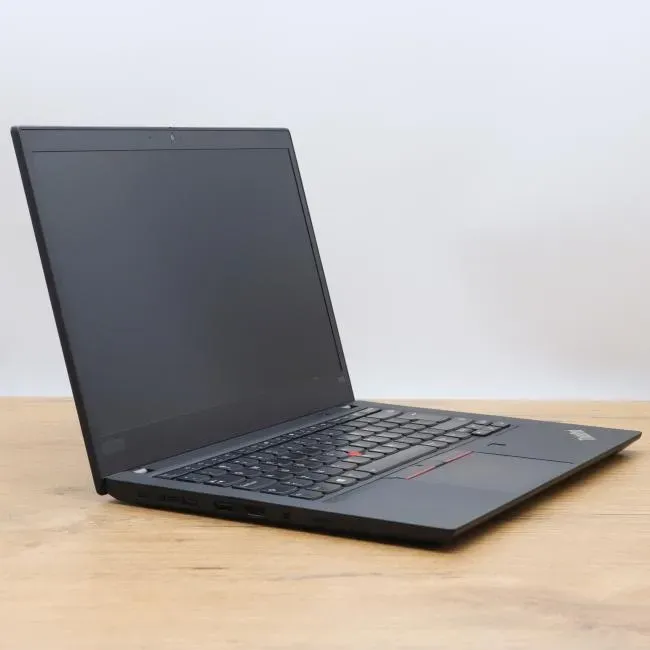 Lenovo thinkpad t495 (1).webp