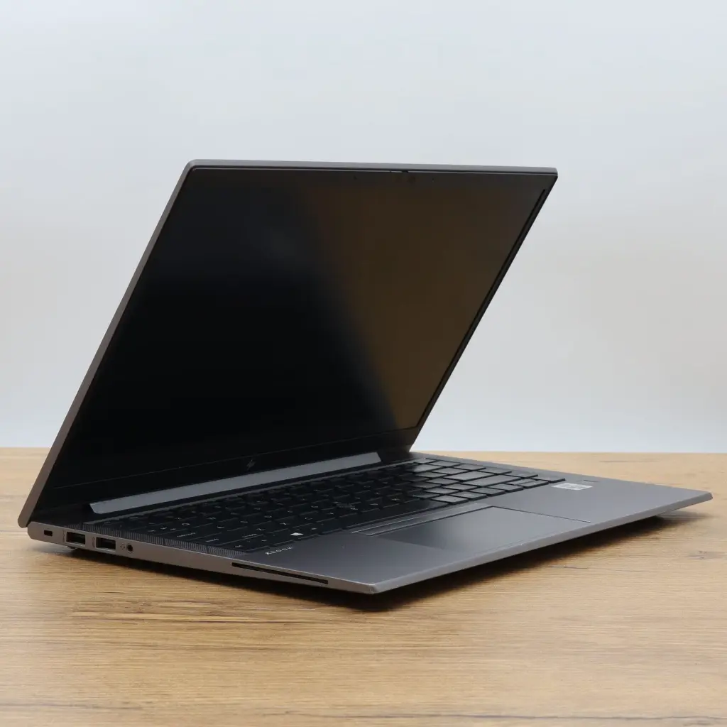 Portátil HP Zbook Firefly 14 G7 i5-10310U 16 GB RAM 256 GB NVME 14_ Full HD Clase B (7).webp