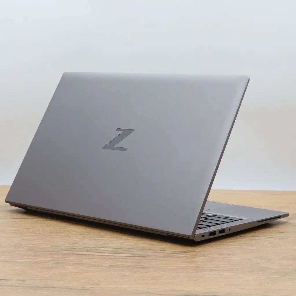 Portátil HP Zbook Firefly 14 G7 i5-10310U 16 GB RAM 256 GB NVME 14_ Full HD Clase B (4).webp