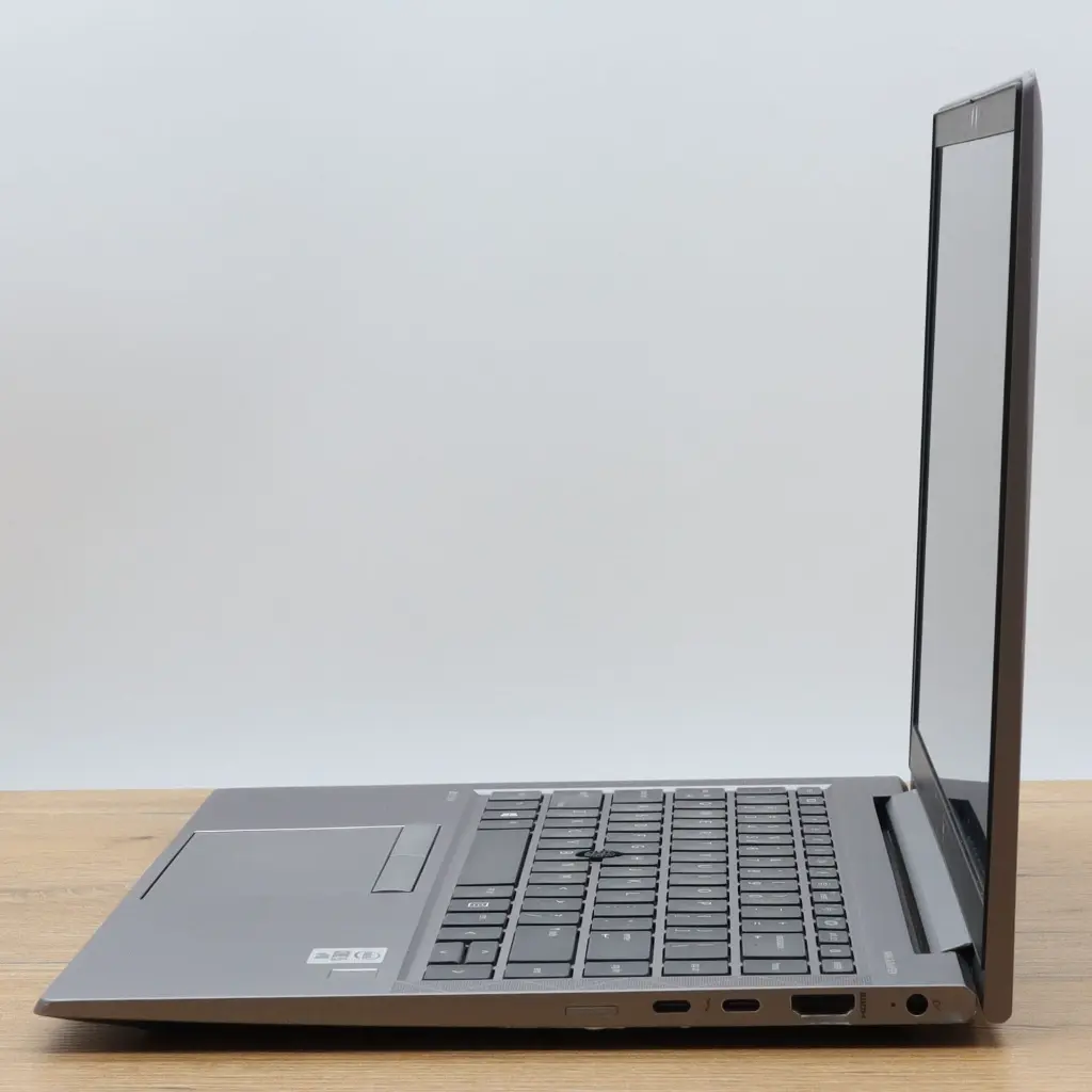 Portátil HP Zbook Firefly 14 G7 i5-10310U 16 GB RAM 256 GB NVME 14_ Full HD Clase B (2).webp