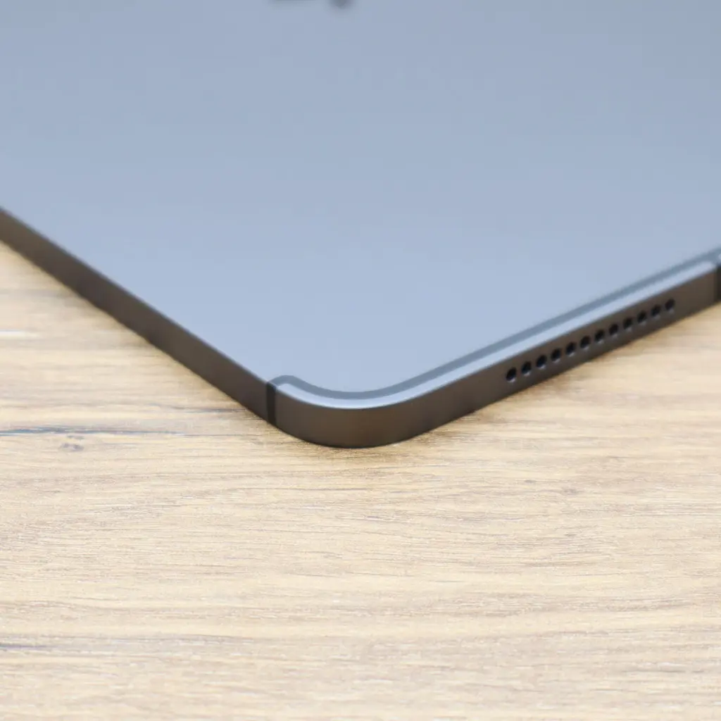 Tableta Apple iPad Air 4 64 GB gris espacial de 10,9_ + Celular Clase A (1).webp