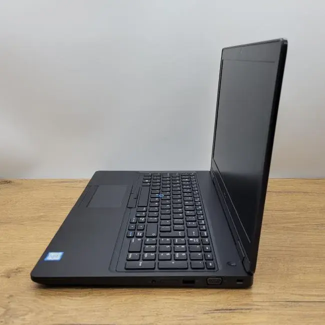 Dell Latitude 5591_ (4).webp