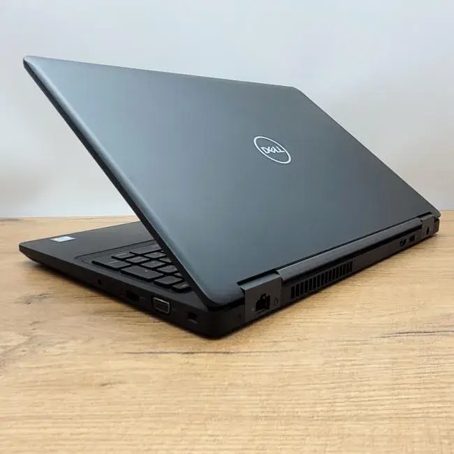 Dell Latitude 5591_ (1).webp